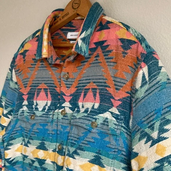 Urban Outfitters Men's Aztec Print Flannel Button Down Shirt Shacket Medium - Picture 4 of 9